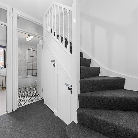 The Holloway Suite - 1Br Modern Apartment Лондон Экстерьер фото